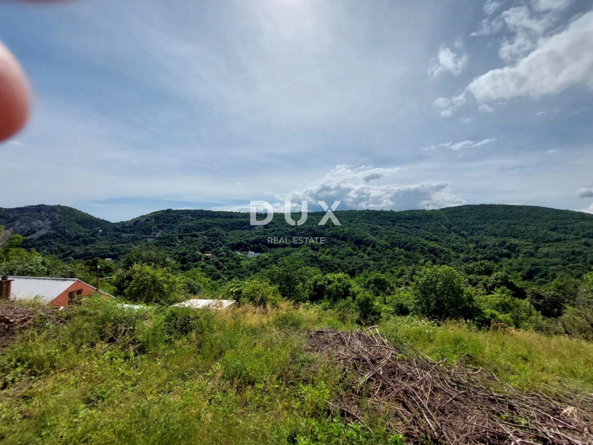 RIJEKA, GROBNIK - zemljišče z zazid