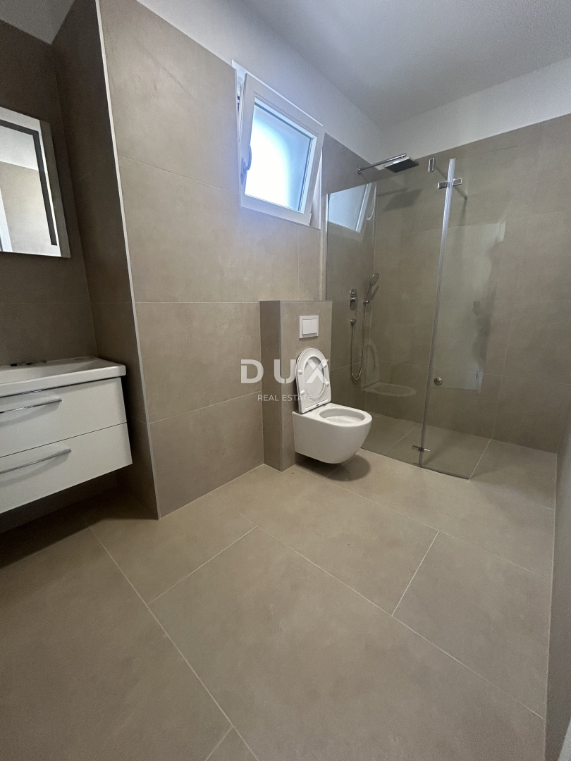 ŠIBENIK, VODICE – Luksuzno dupleks stanovanje na atraktivni lokaciji, 200 m od plaže