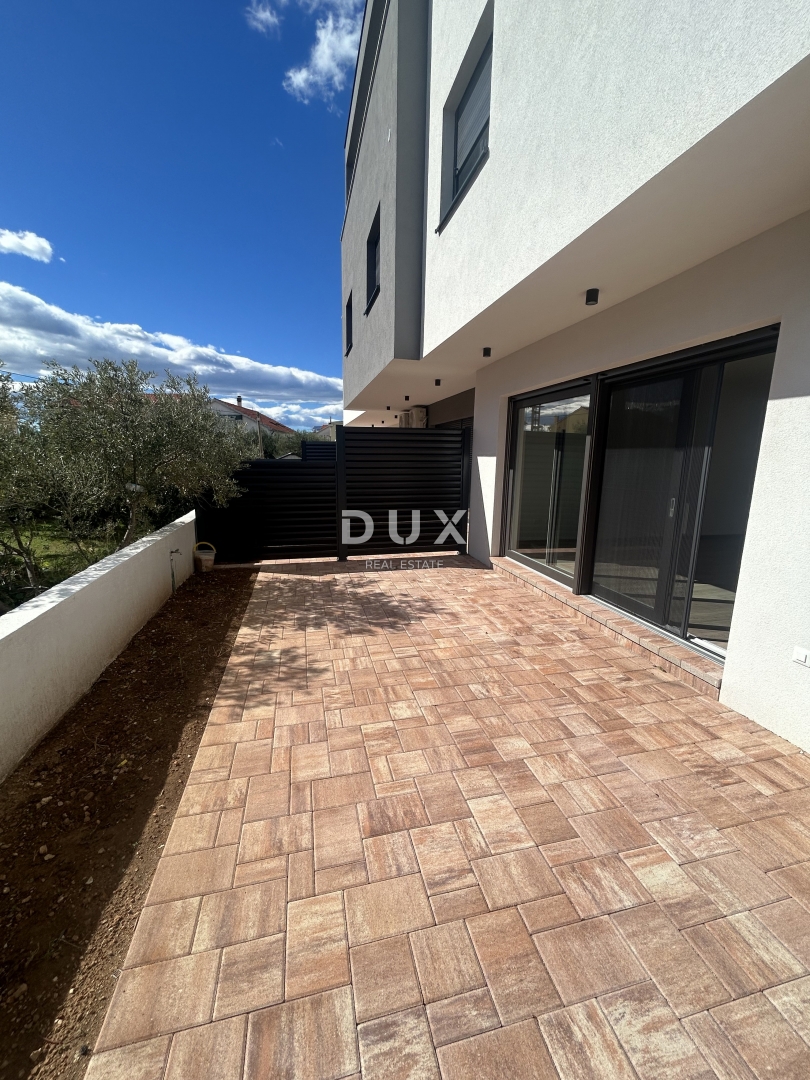 ŠIBENIK, VODICE – Luksuzno dupleks stanovanje na atraktivni lokaciji, 200 m od plaže