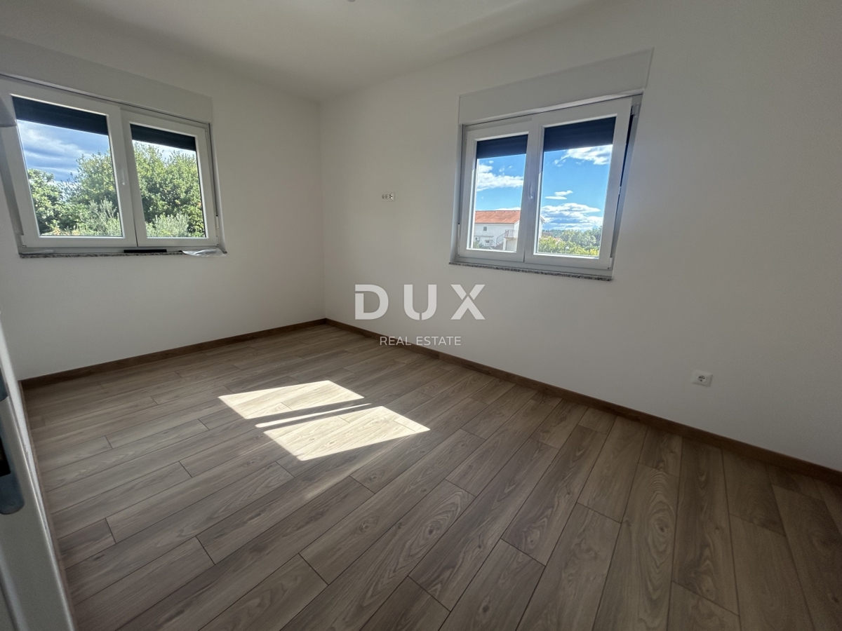 ŠIBENIK, VODICE – Luksuzno dupleks stanovanje na atraktivni lokaciji, 200 m od plaže