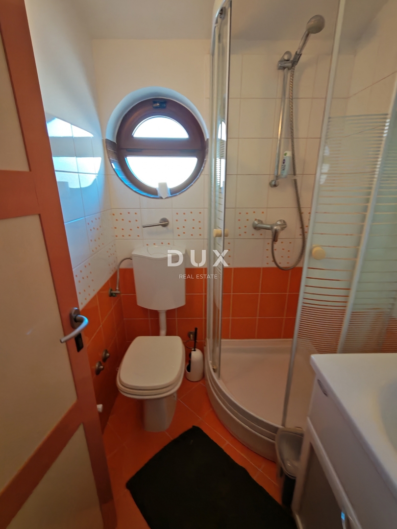 ISTRA, BALE - Prostorna vila z bazenom in dodatno kamnito hišo za goste