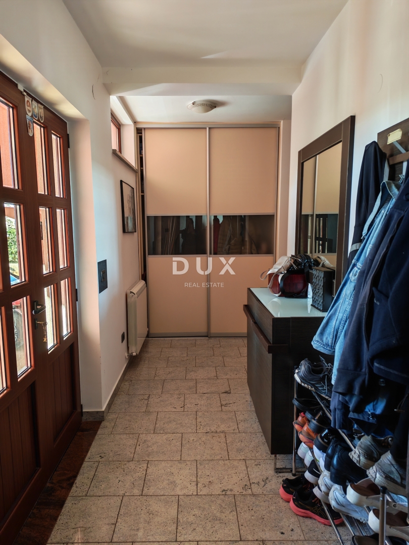 ISTRA, BALE - Prostorna vila z bazenom in dodatno kamnito hišo za goste