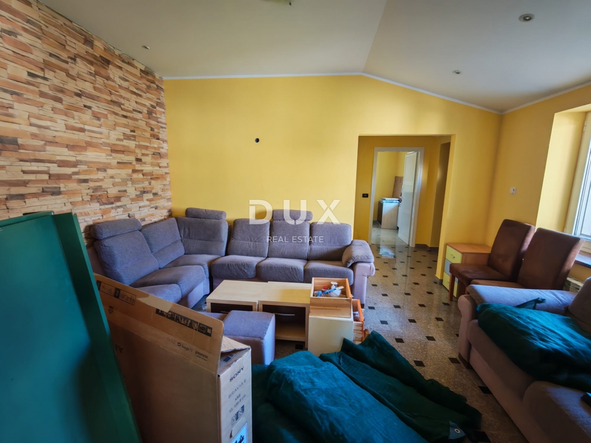 ISTRA, BALE - Prostorna vila z bazenom in dodatno kamnito hišo za goste