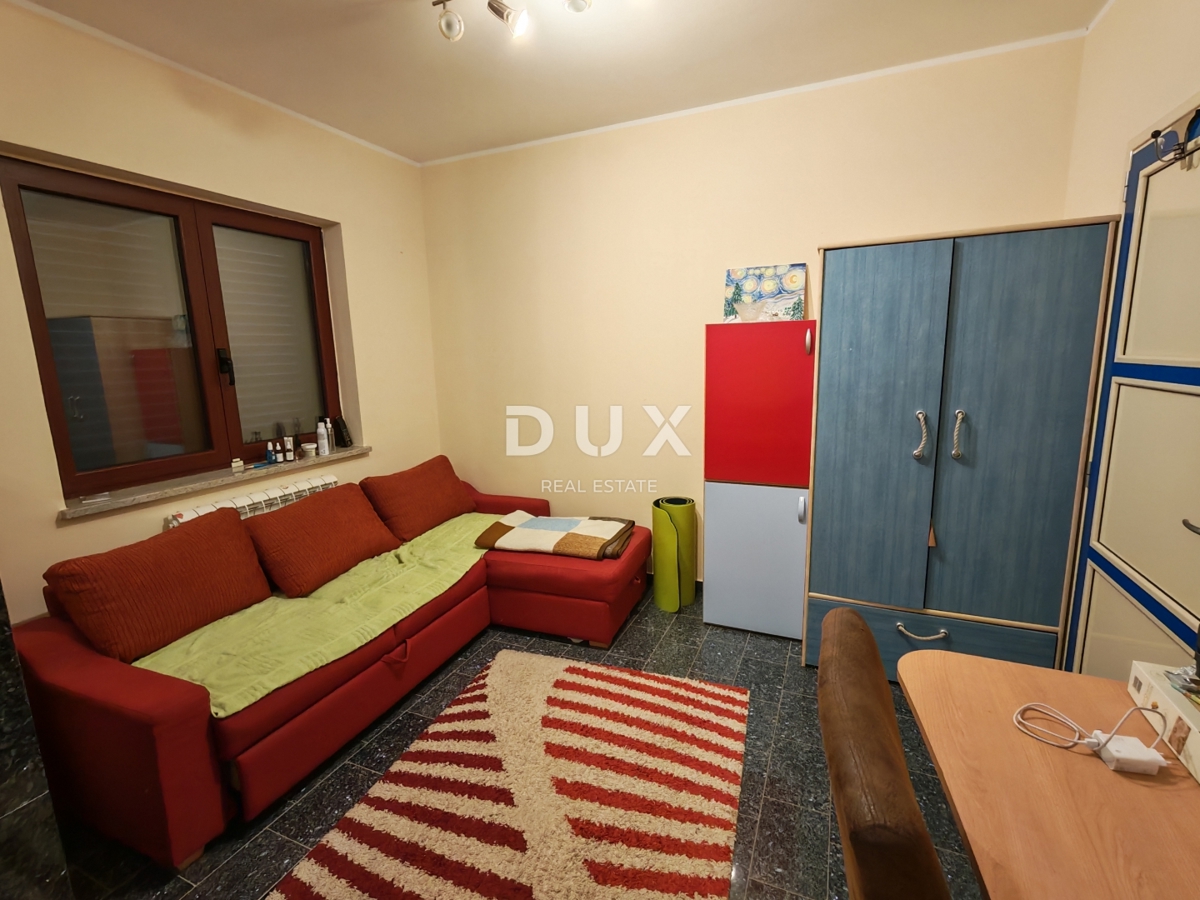 ISTRA, BALE - Prostorna vila z bazenom in dodatno kamnito hišo za goste