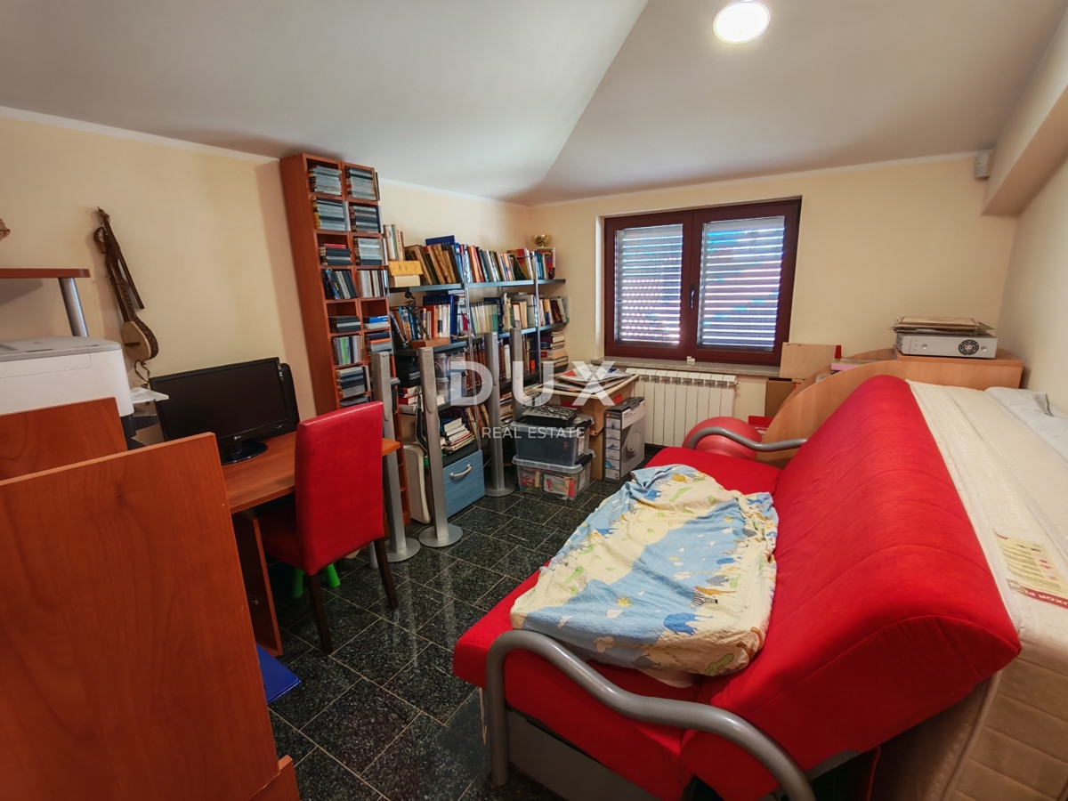 ISTRA, BALE - Prostorna vila z bazenom in dodatno kamnito hišo za goste