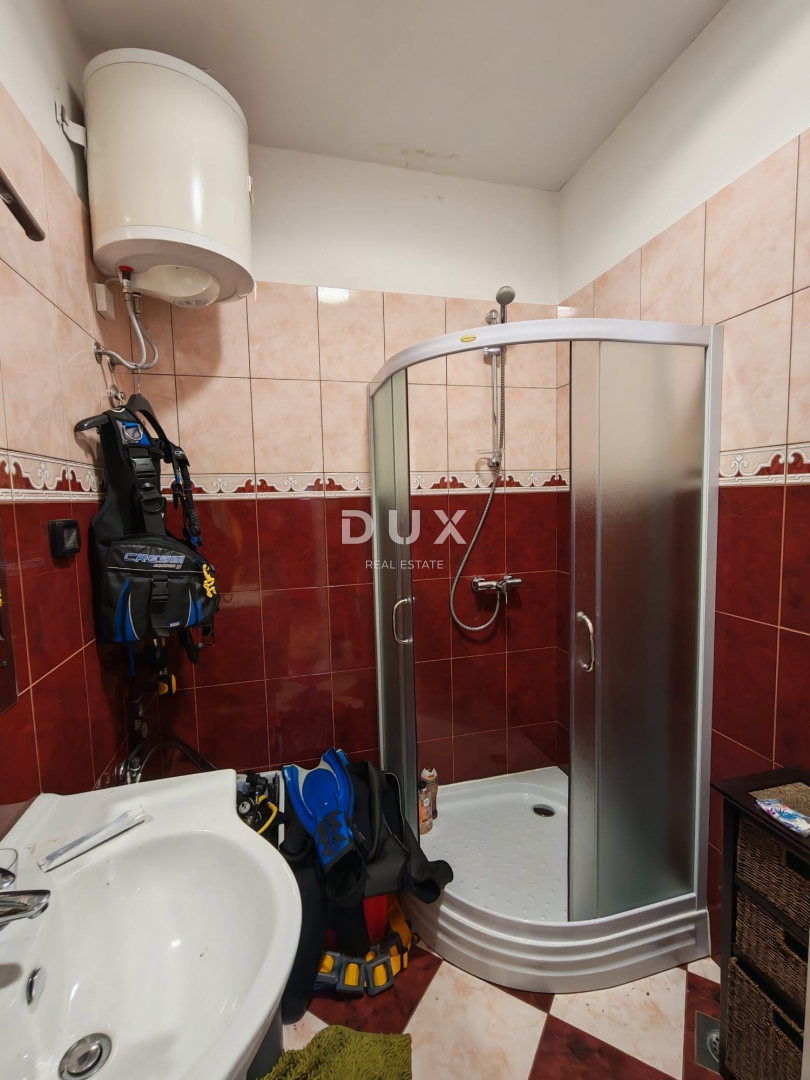 ISTRA, BALE - Prostorna vila z bazenom in dodatno kamnito hišo za goste