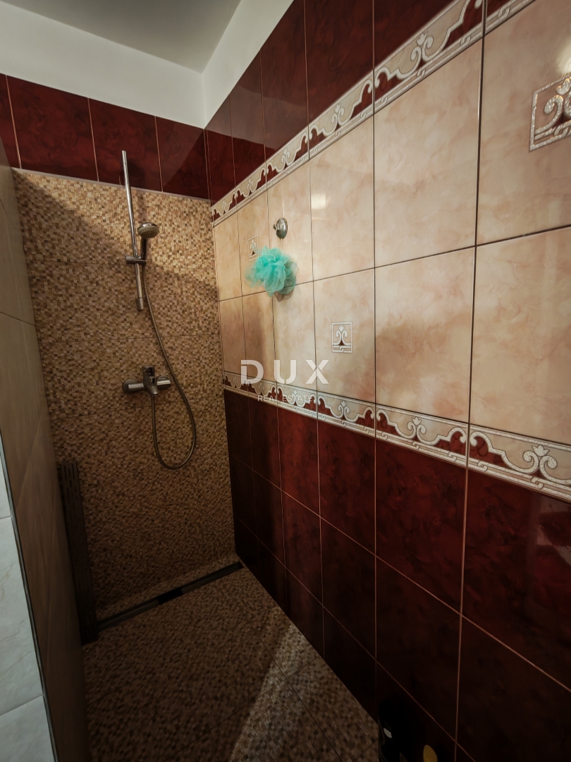 ISTRA, BALE - Prostorna vila z bazenom in dodatno kamnito hišo za goste