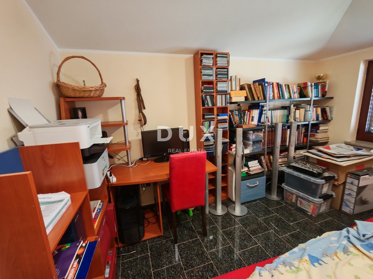 ISTRA, BALE - Prostorna vila z bazenom in dodatno kamnito hišo za goste