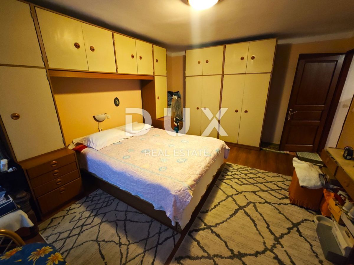 ČAVLE (okolica) - Samostojna hiša s 3250 m2 zazidljivega zemljišča!