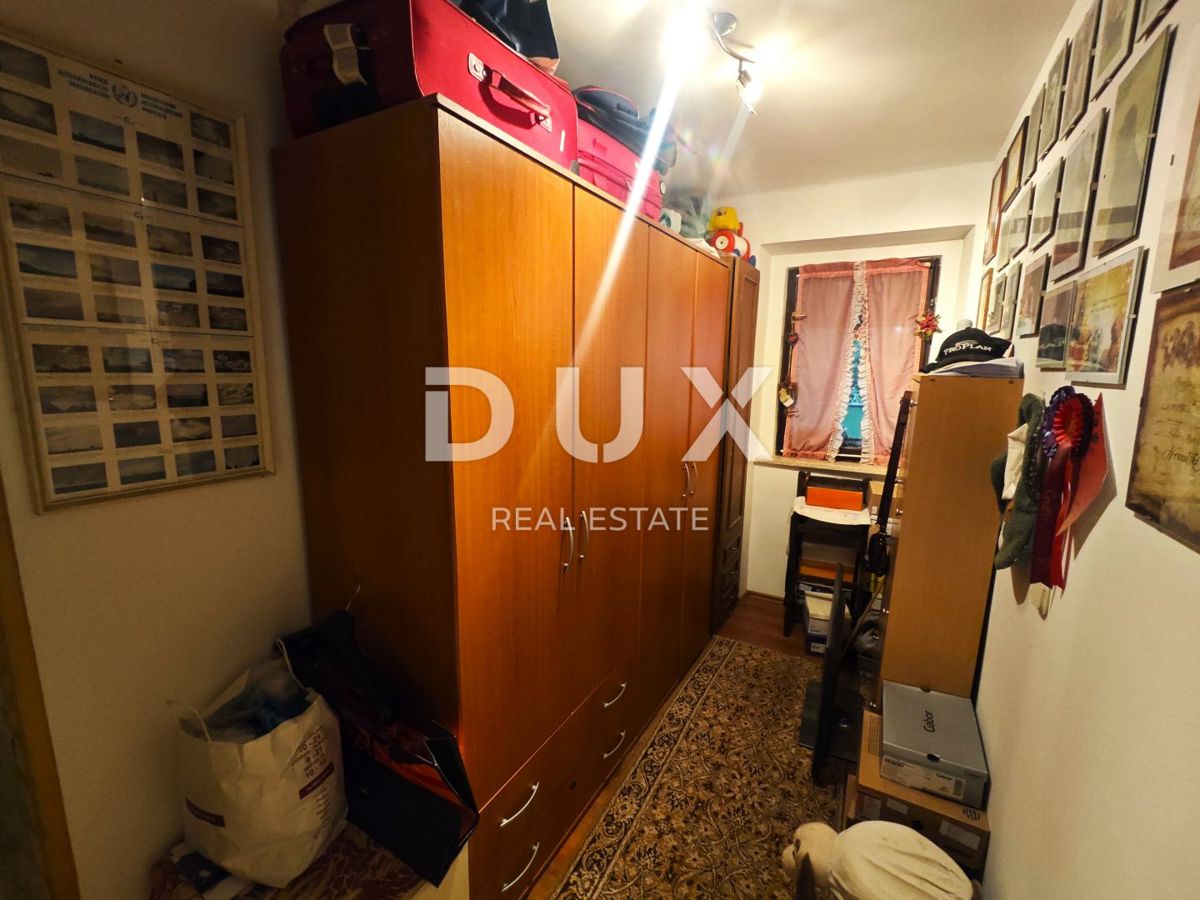 ČAVLE (okolica) - Samostojna hiša s 3250 m2 zazidljivega zemljišča!