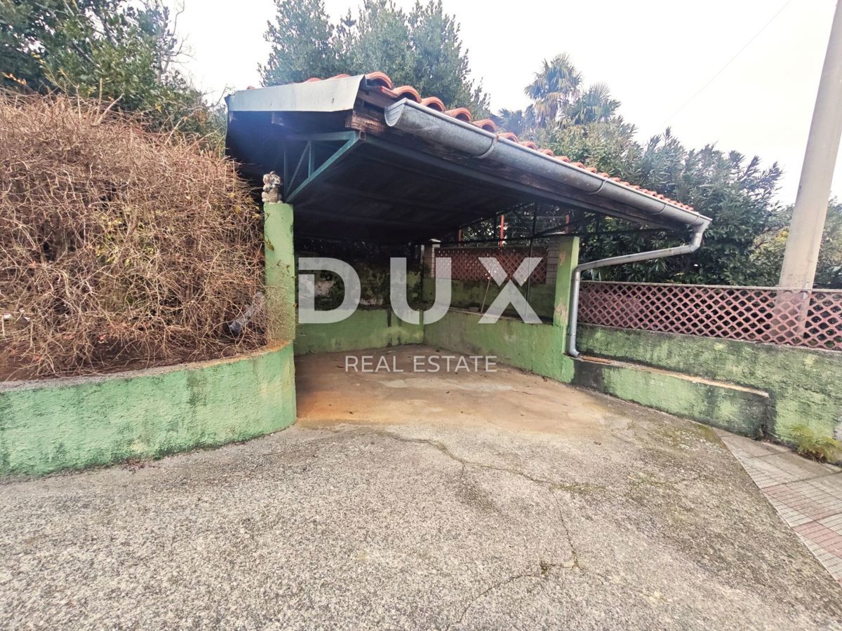 ČAVLE (okolica) - Samostojna hiša s 3250 m2 zazidljivega zemljišča!