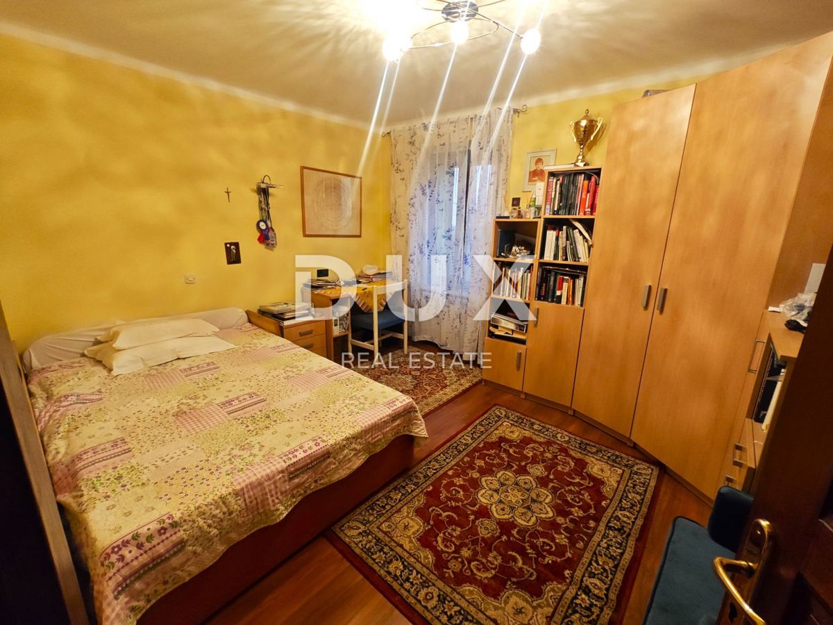 ČAVLE (okolica) - Samostojna hiša s 3250 m2 zazidljivega zemljišča!