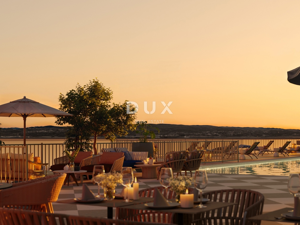 KVARNERSKA RIVIERA - penthouse v prvi vrsti do morja s hotelsko ponudbo