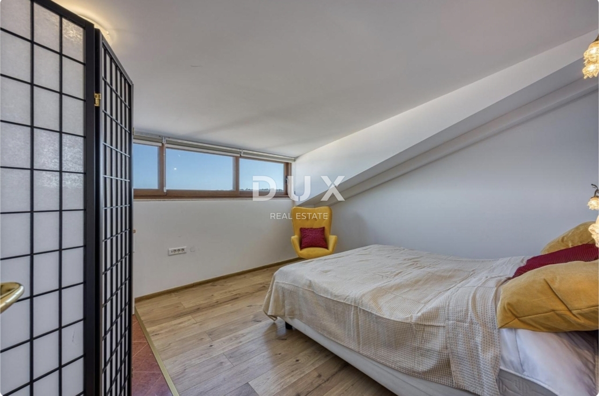 ISTRA, ROVINJ - Penthouse 75,40 m2 v starem mestnem jedru s pogledom na morje!