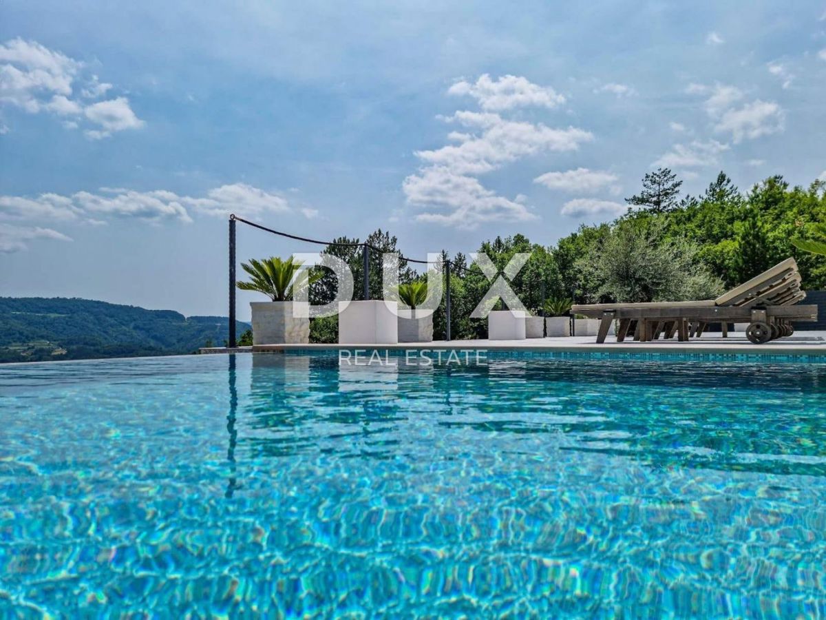 ISTRA, CEROVLJE - Hipokratova hacienda s športnim igriščem! REDKO!