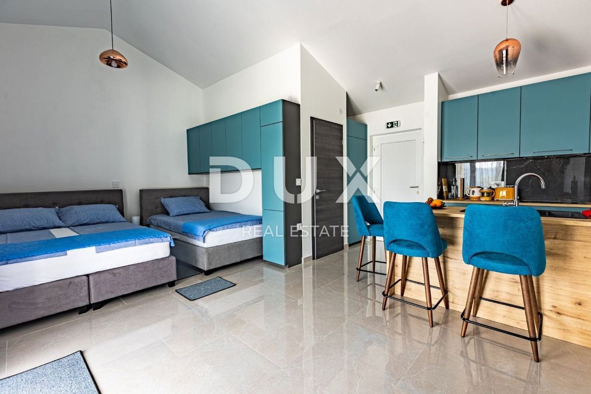 ISTRA, CEROVLJE - Hipokratova hacienda s športnim igriščem! REDKO!