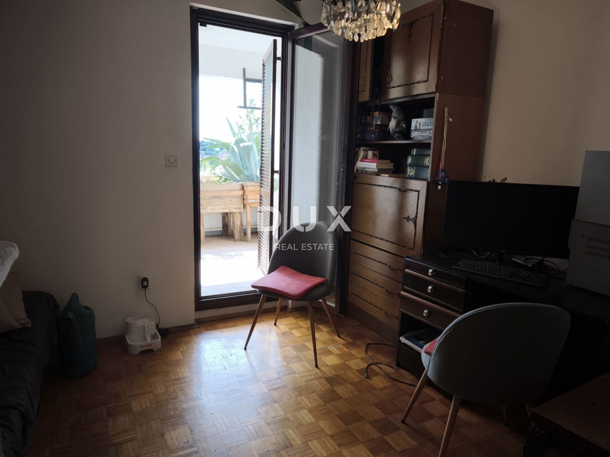 ISTRA, PAZIN - PRILOŽNOST! Prostorno trisobno stanovanje velikosti 78 m² na odlični lokaciji!