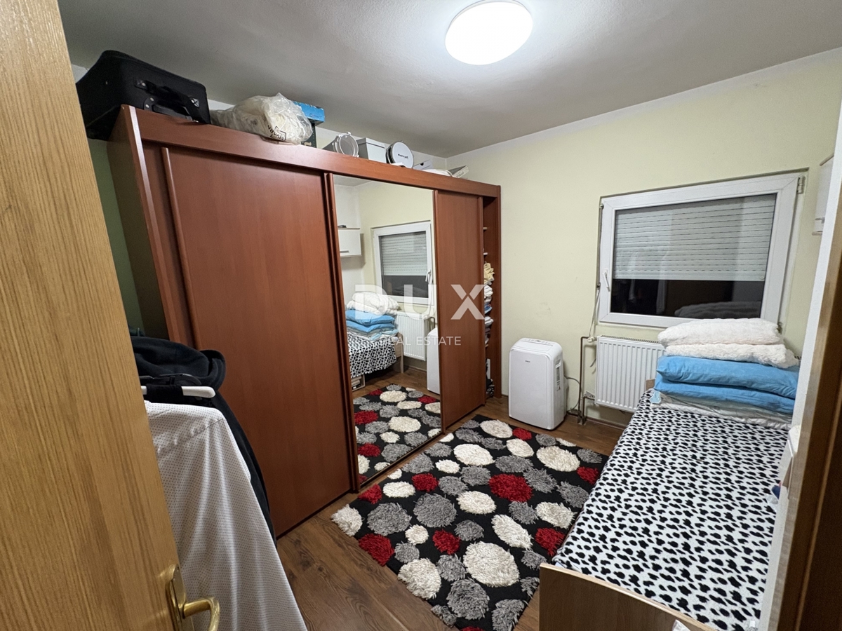 ZAGREB, DONJA DUBRAVA - Hiša z investicijskim potencialom