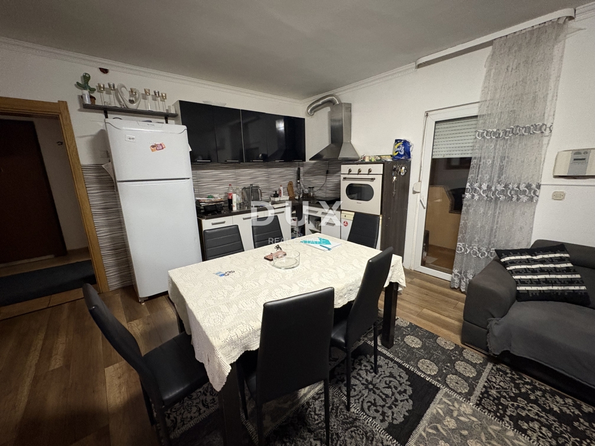 ZAGREB, DONJA DUBRAVA - Hiša z investicijskim potencialom