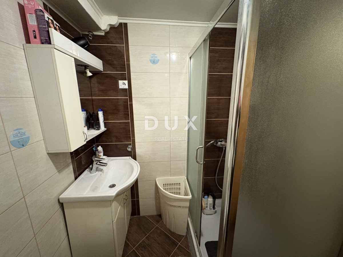 ZAGREB, DONJA DUBRAVA - Hiša z investicijskim potencialom