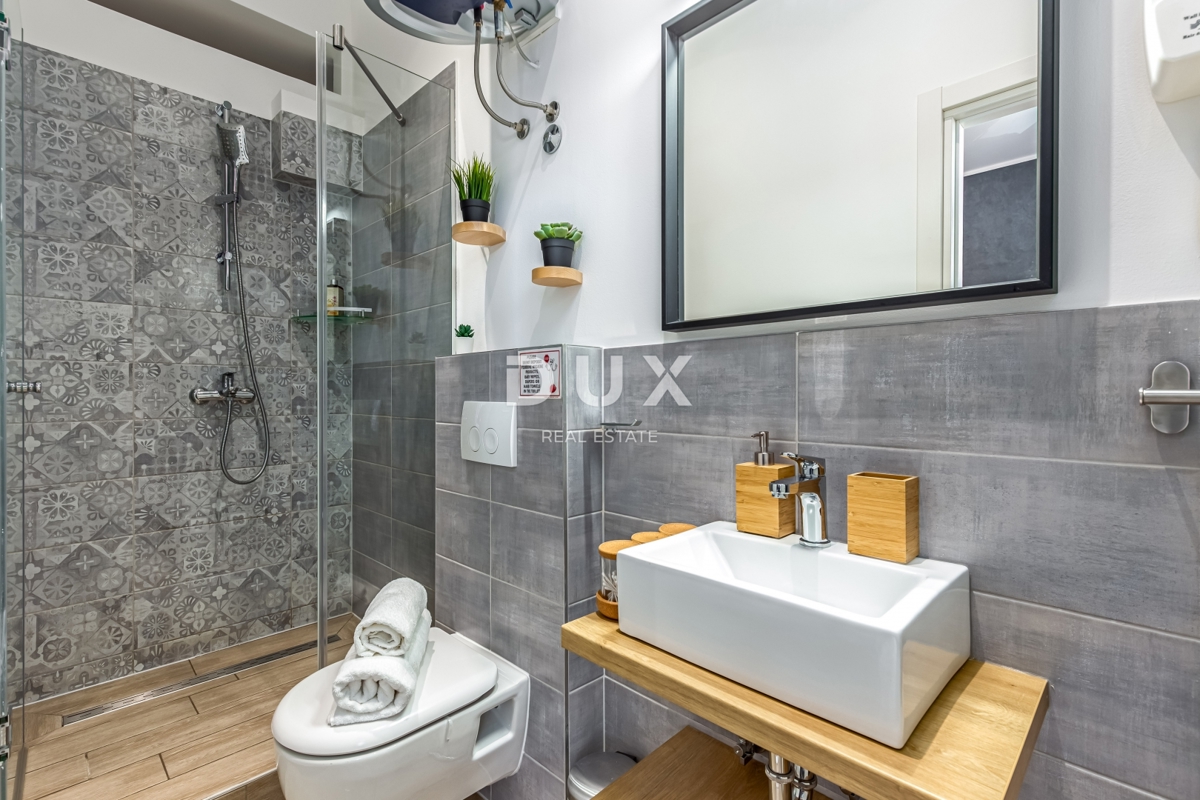 RIJEKA, CENTER – Naložbena nepremičnina s tremi moderno opremljenimi stanovanji