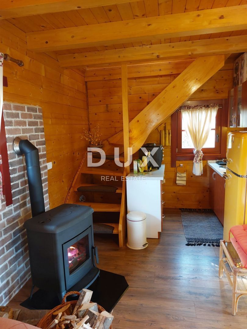 OTOČAC, LIČKO LEŠČE - Hiša v naravi z bazenom