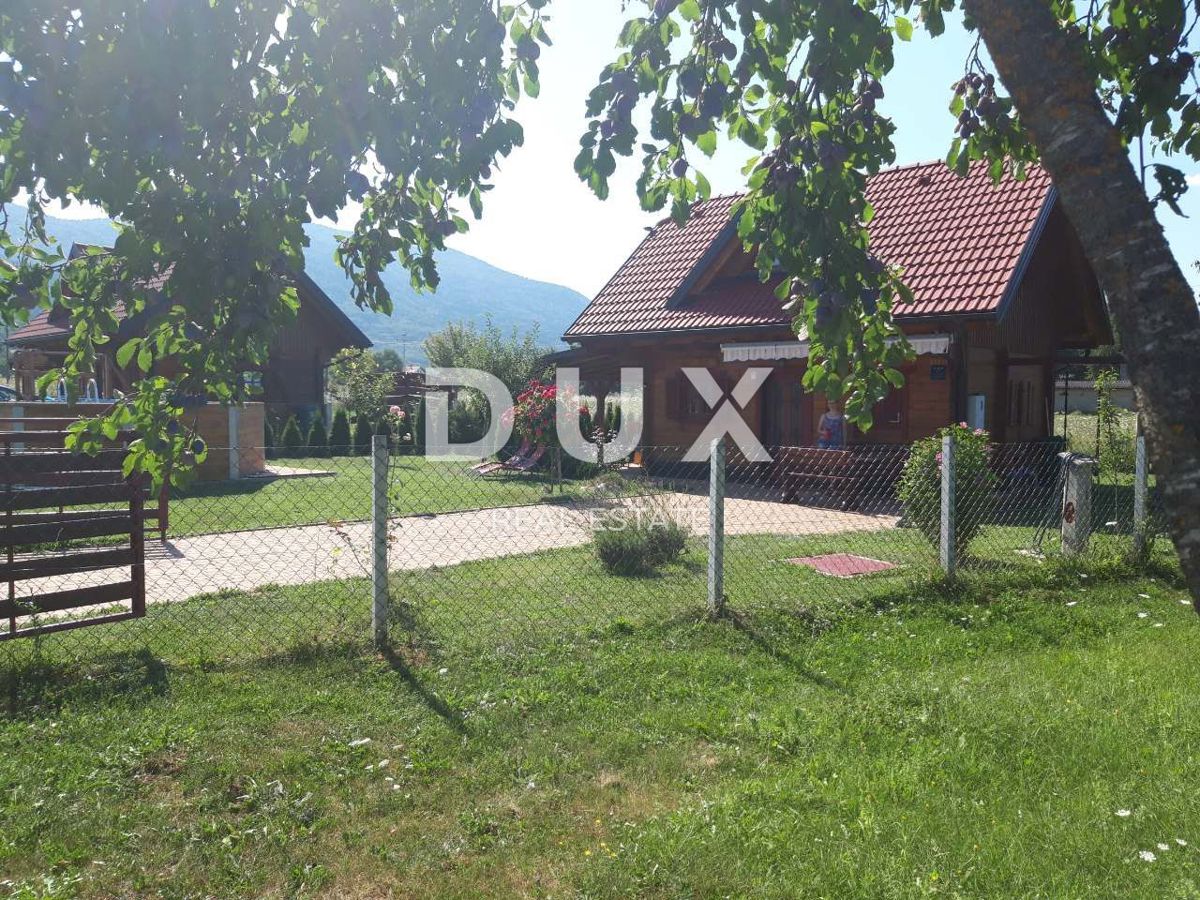 OTOČAC, LIČKO LEŠČE - Hiša v naravi z bazenom