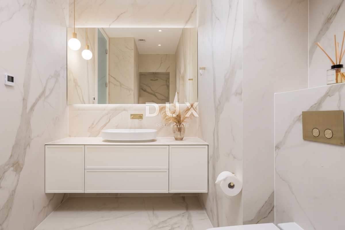 OPATIJA, CENTER - edinstveno stanovanje velikosti 92 m2, mojstrovina avstro-ogrske arhitekture v središču Opatije