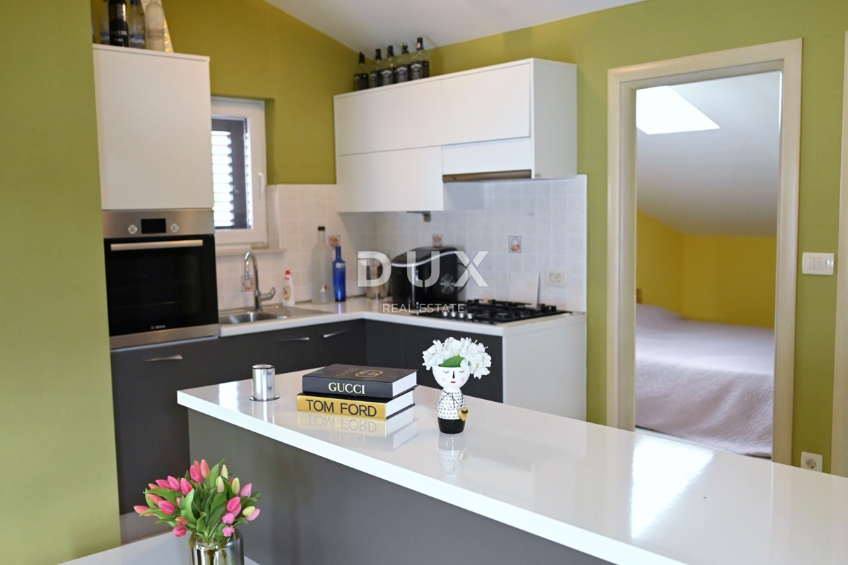 Hiša Zatoglav, Rogoznica, 400m2