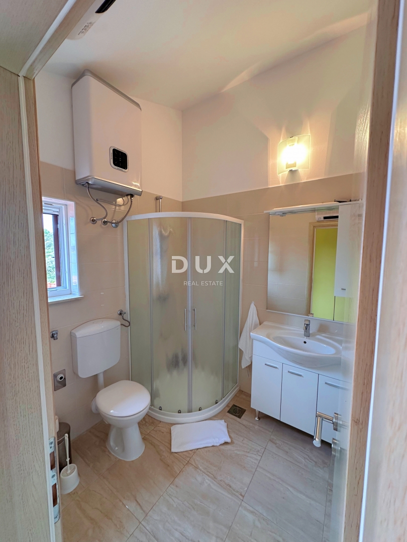 Hiša Zatoglav, Rogoznica, 400m2