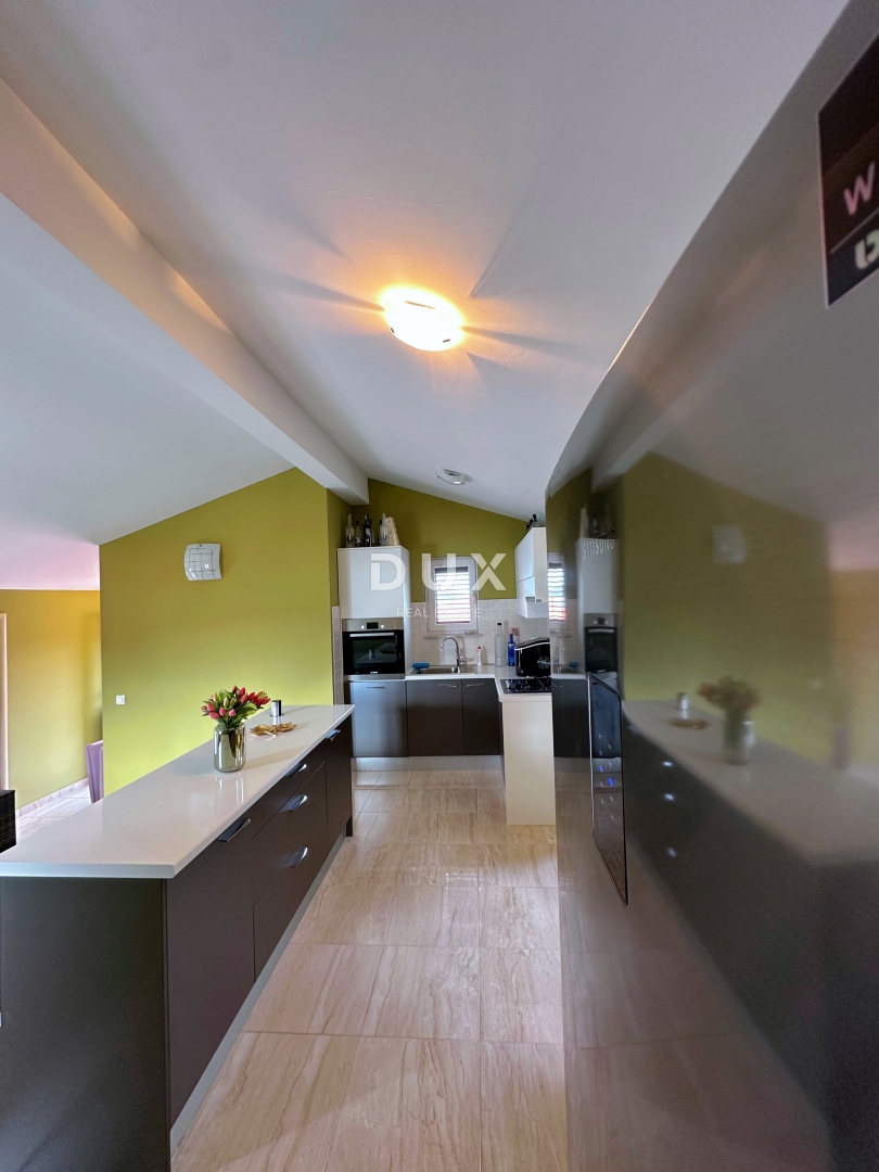 Hiša Zatoglav, Rogoznica, 400m2