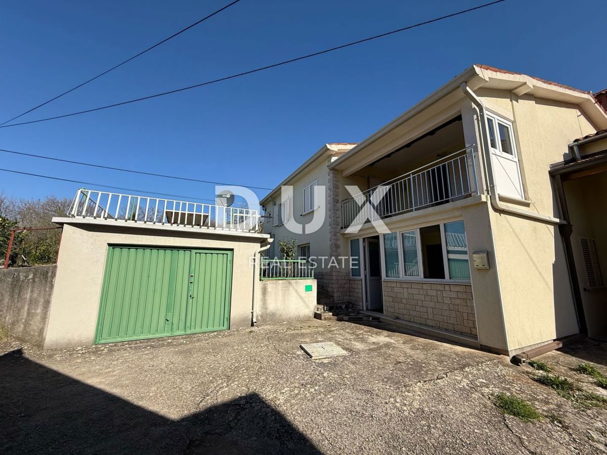 ISTRA,LABIN - Prostorna hiša blizu centra mesta