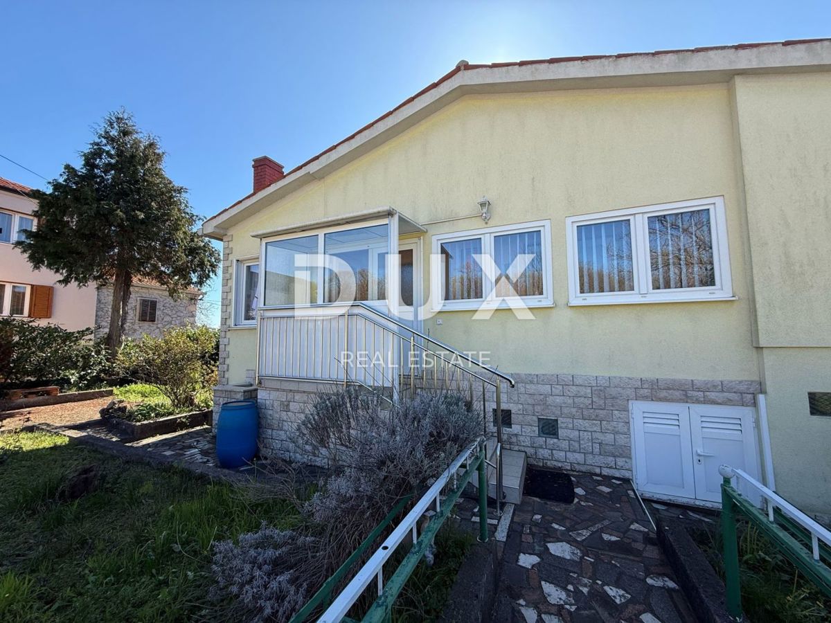 ISTRA,LABIN - Prostorna hiša blizu centra mesta