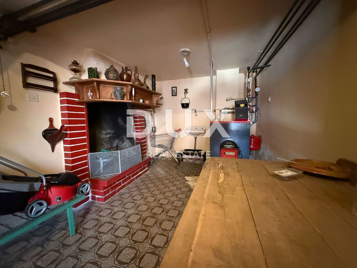 ISTRA,LABIN - Prostorna hiša blizu centra mesta