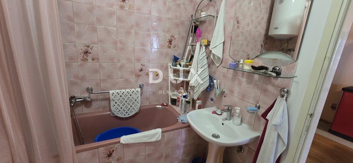 ISTRA,LABIN - Prostorna hiša blizu centra mesta