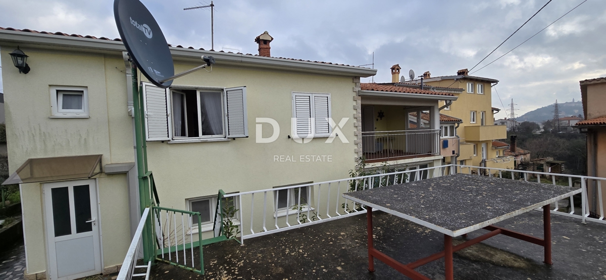 ISTRA,LABIN - Prostorna hiša blizu centra mesta