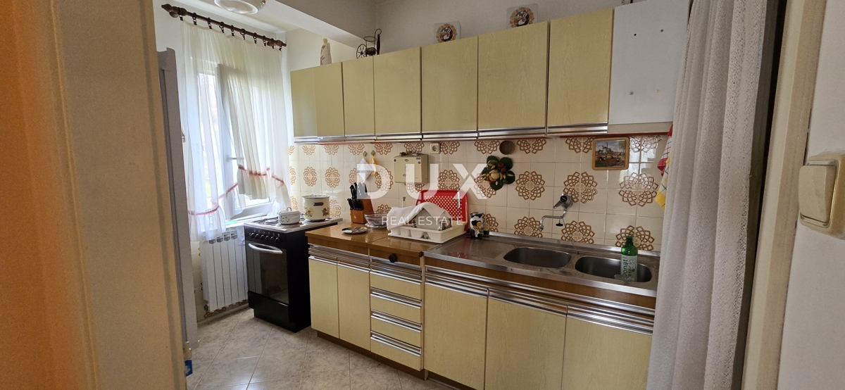 ISTRA,LABIN - Prostorna hiša blizu centra mesta