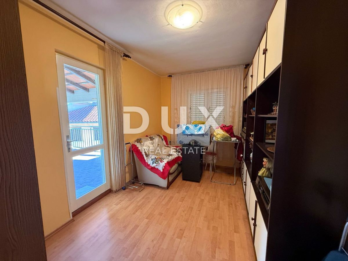 ISTRA,LABIN - Prostorna hiša blizu centra mesta