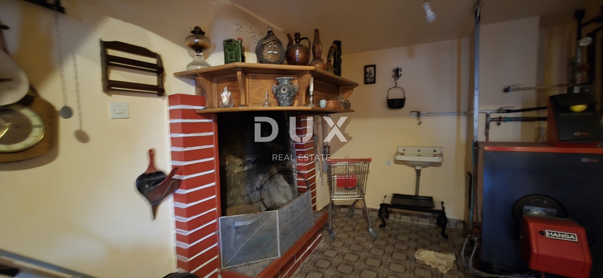 ISTRA,LABIN - Prostorna hiša blizu centra mesta