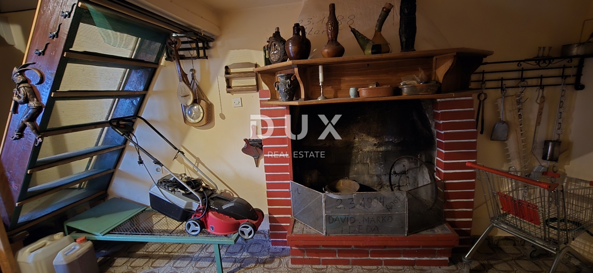 ISTRA,LABIN - Prostorna hiša blizu centra mesta