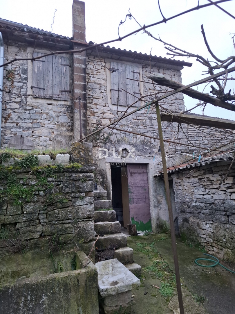 ISTRA, BALE - Hiša na odlični lokaciji