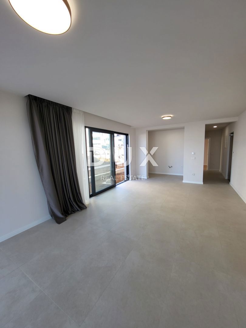 PRIVLAKA, ZADAR - S9 Luksuzna novogradnja v 2. vrsti do morja