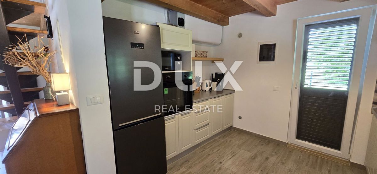 ISTRA, ŽMINJ - Počitniška hiša na osamljeni lokaciji z bazenom in jacuzzijem