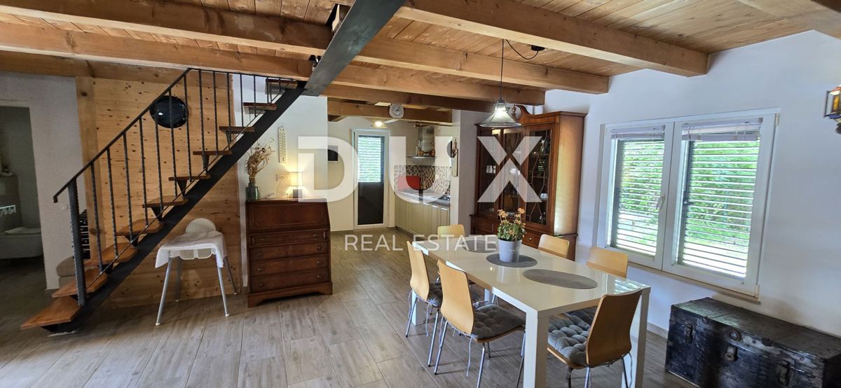 ISTRA, ŽMINJ - Počitniška hiša na osamljeni lokaciji z bazenom in jacuzzijem