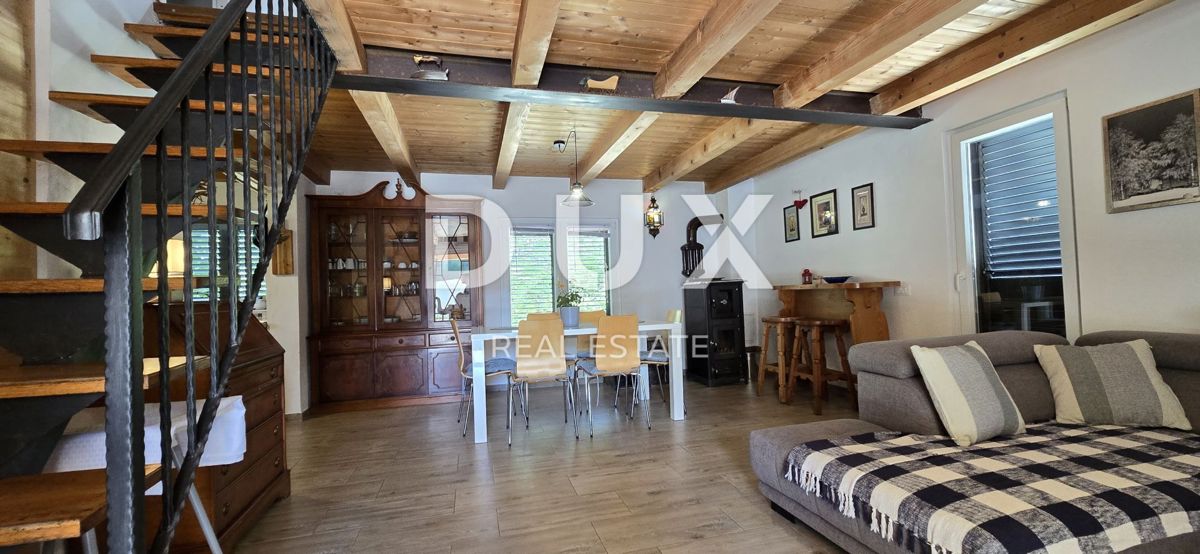 ISTRA, ŽMINJ - Počitniška hiša na osamljeni lokaciji z bazenom in jacuzzijem