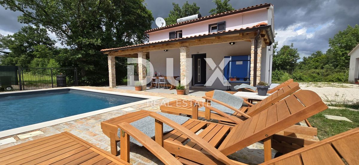 ISTRA, ŽMINJ - Počitniška hiša na osamljeni lokaciji z bazenom in jacuzzijem