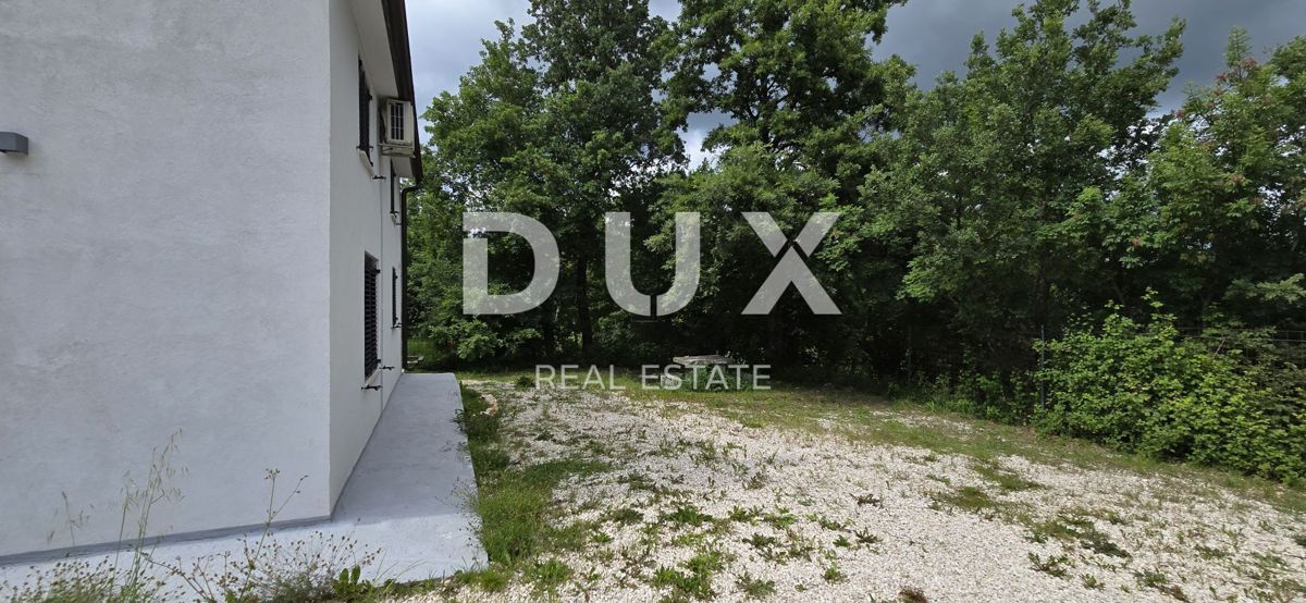 ISTRA, ŽMINJ - Počitniška hiša na osamljeni lokaciji z bazenom in jacuzzijem