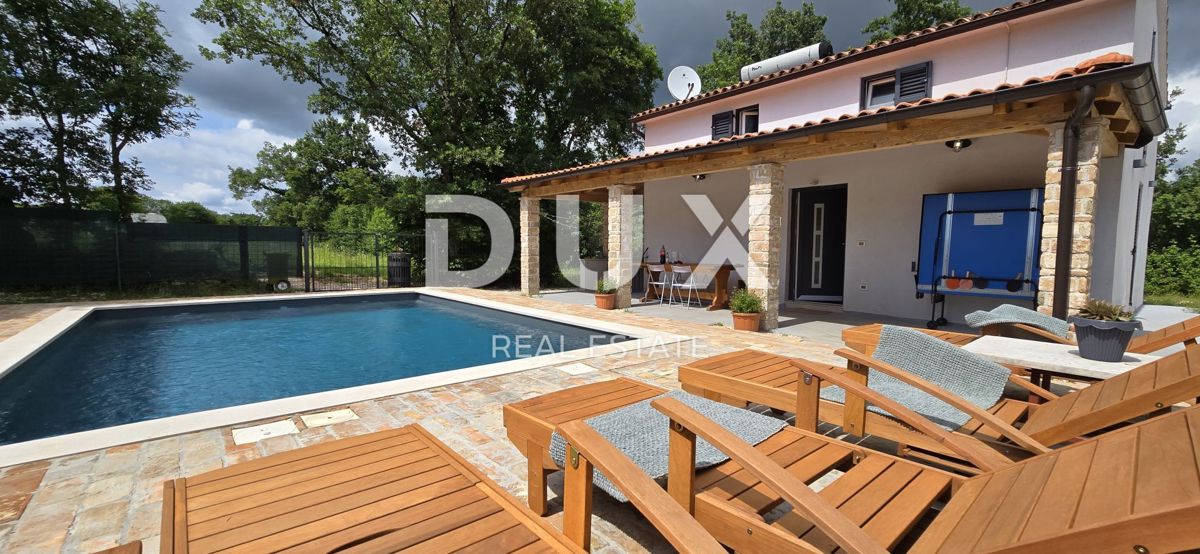 ISTRA, ŽMINJ - Počitniška hiša na osamljeni lokaciji z bazenom in jacuzzijem