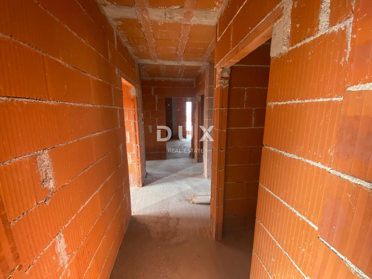 RIJEKA, KASTAV - samostojna hiša s pogledom na morje + garaža + velik vrt! PRILOŽNOST! NUJNA PRODAJA!