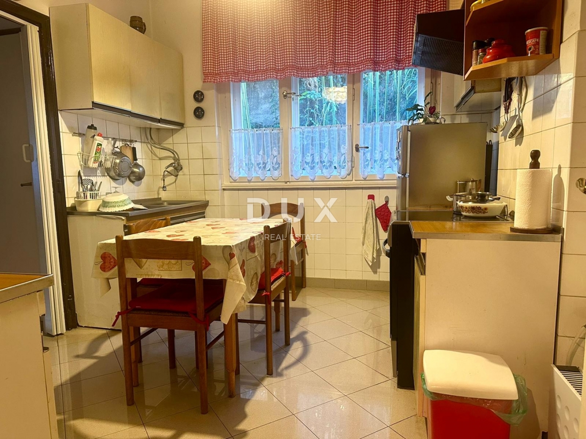 RIJEKA, POTOK - Dvorec z potencialom v mirni soseski blizu centra z ekskluzivnim popustom na notranje oblikovanje